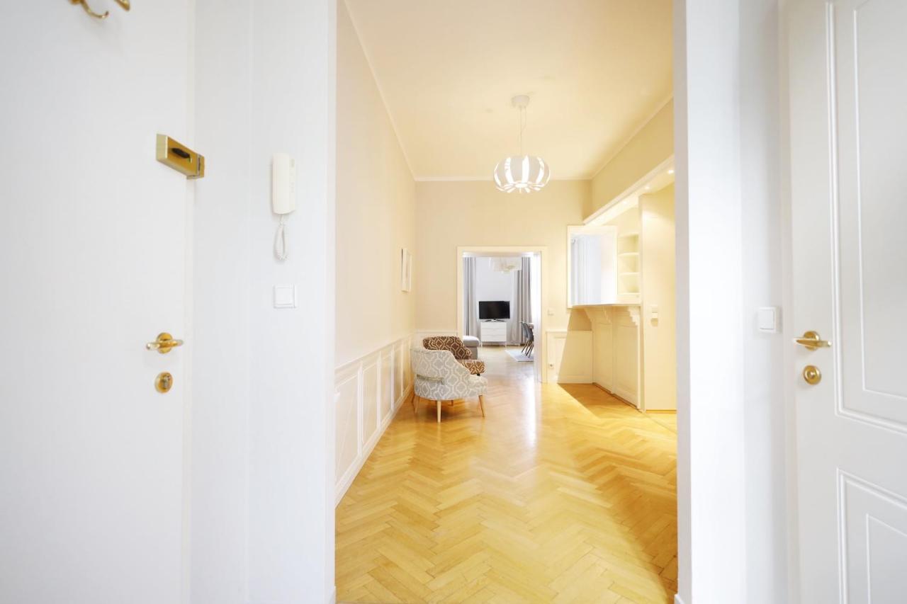 Heymi Apartments Karlsplatz Vienna Exterior photo